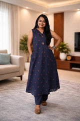 Blue jamdani cotton sleeveless kurti set with subtle hand detailing with attached sleeves