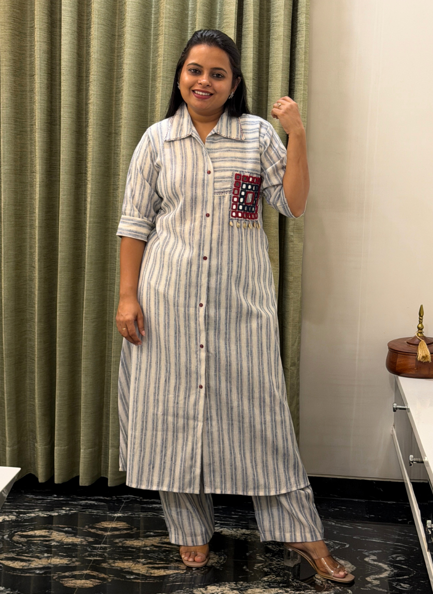 Off White handloom cotton kurti set with mirror hand work patch