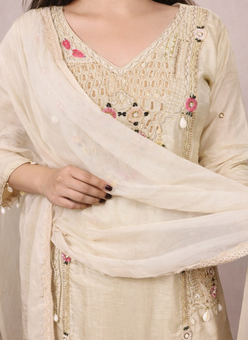 Off White Silk Heavy Dress – Occasion Wear